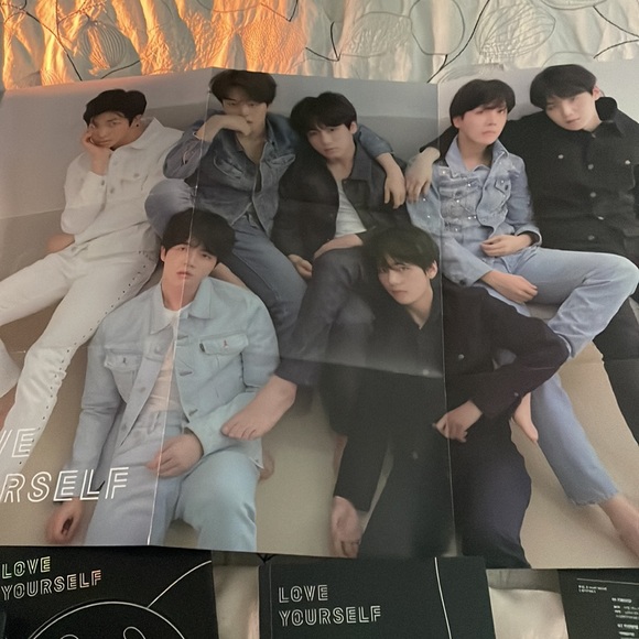 BTS Love Yourself Tear version R cd set - Picture 9 of 9